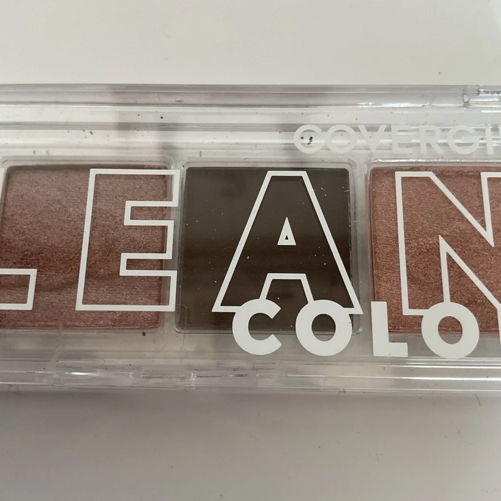 CoverGIRL Clean Fresh Clean Color Eyeshadow Quad Palette in 232 Cool Berry NWT
